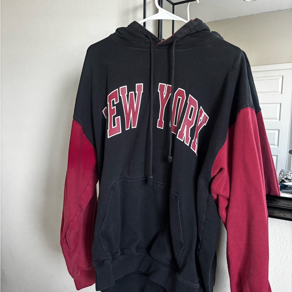 Brandy Melville Black and Red New York Hoodie